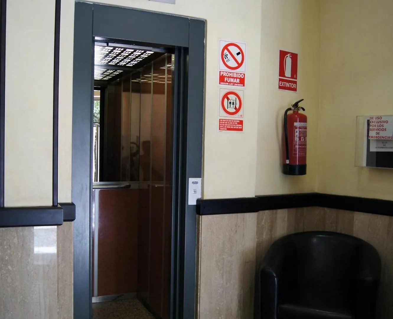 Hostal Victoria Malaga 2*,